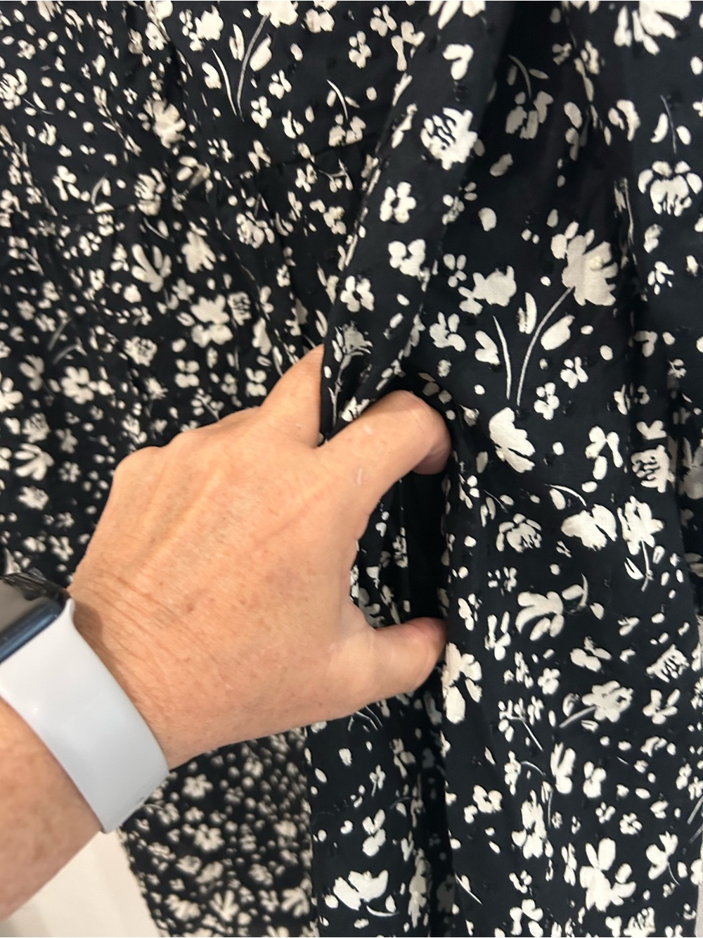 Who What Wear Black and White Floral mini Dress - Picture 4 of 7